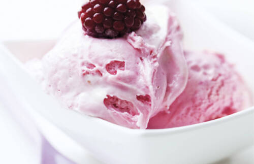 CRÈME GLACÉE À LA FRAMBOISE