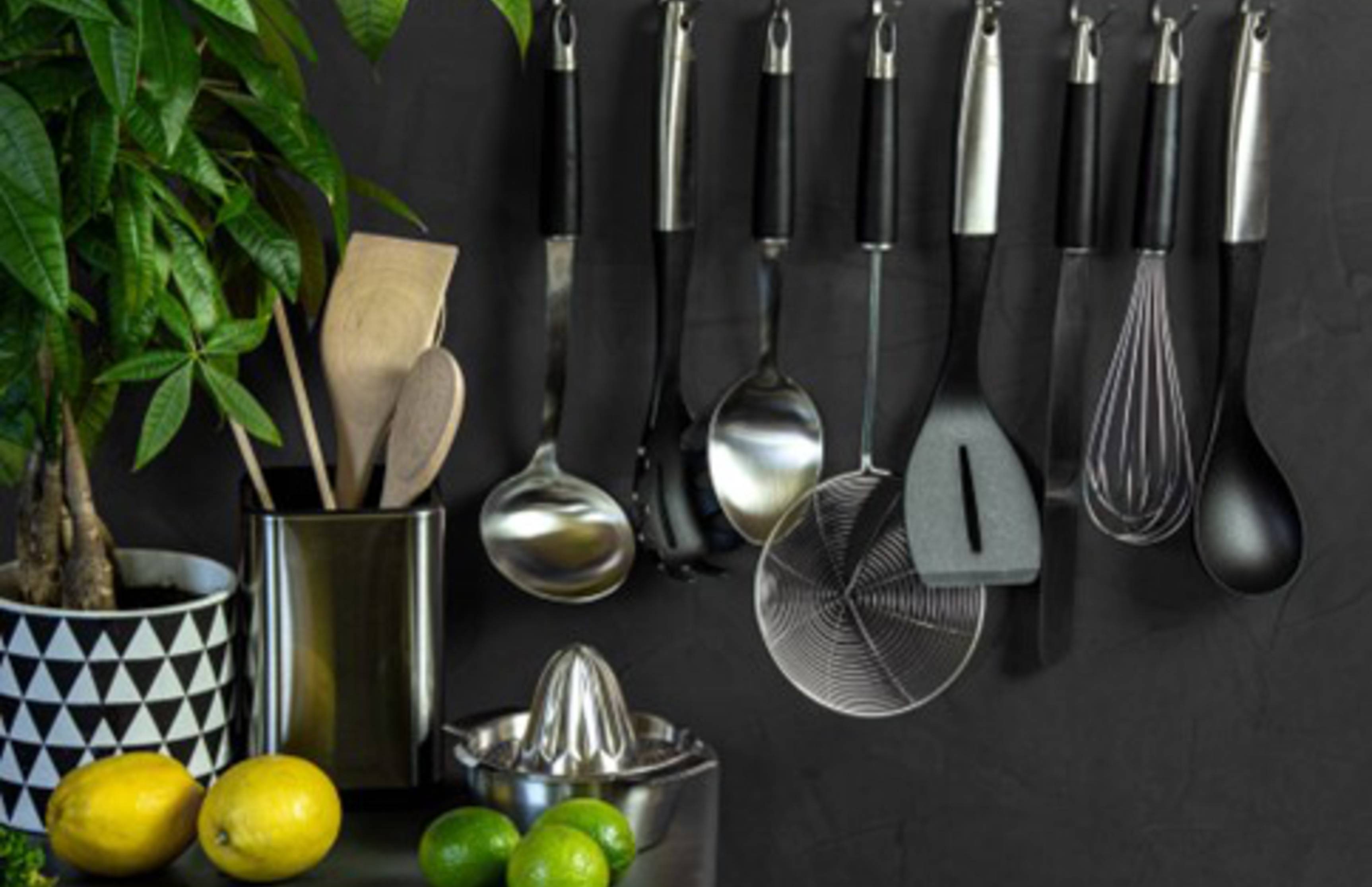 Nouveau en Suisse : Le Guide MICHELIN lance des ustensiles de cuisine haut de gamme