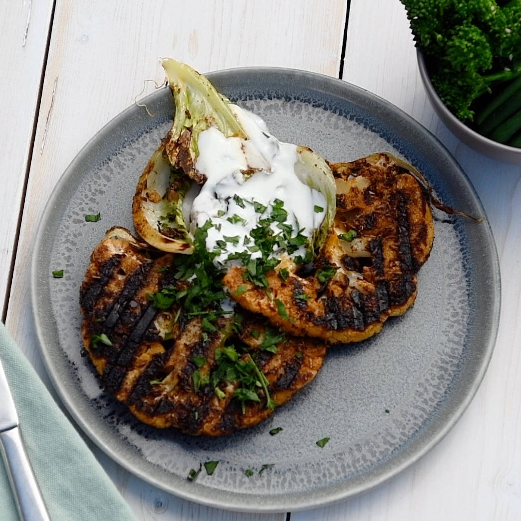 Steaks de chou-fleur aux épics cajun